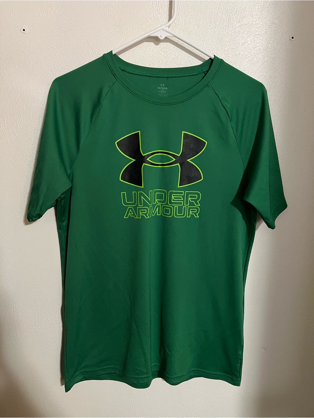 UNDER ARMOUR Classic Quick Dry Athletic Athleisure T Shirt Green Black Boy's XL